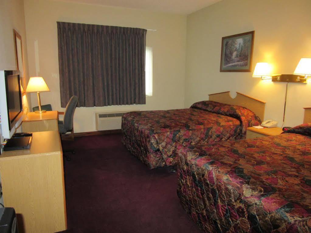 Hotel La Quinta By Wyndham Wichita Airport Exterior foto